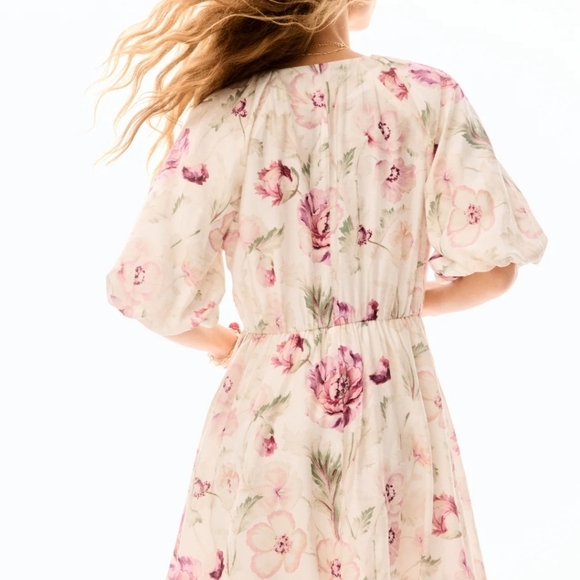 H&M Bubble Hem Floral Dress In Cream/Pink floral Size Small - Picture 4 of 13